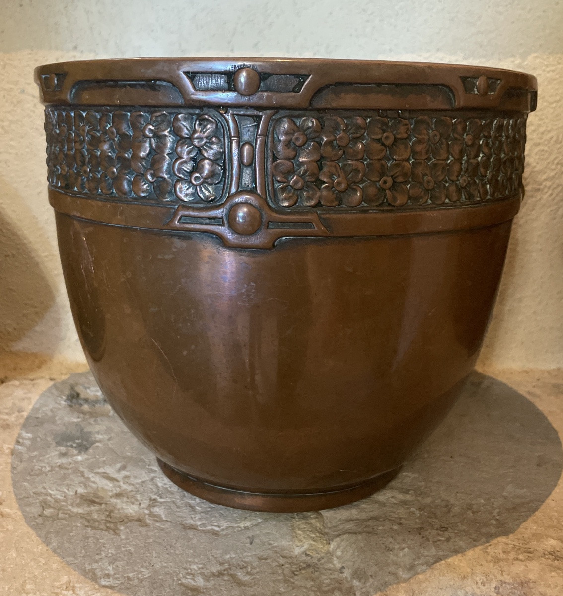 Cache-pot Art nouveau en cuivre repoussé, Fives-Lille – modèle 4660-photo-4