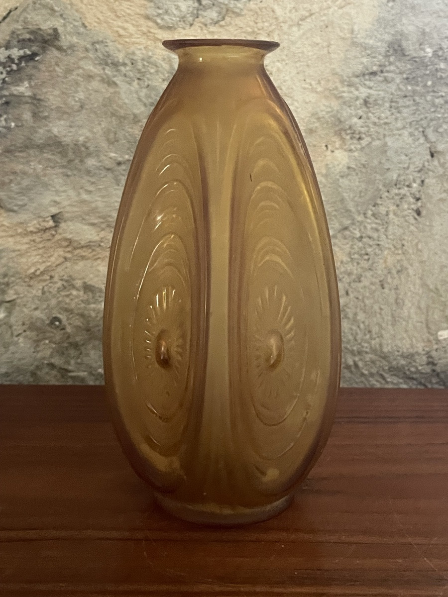 Vase Sabino France Art Déco – Modèle Alvéole – Verre Moulé Couleur Miel-photo-1