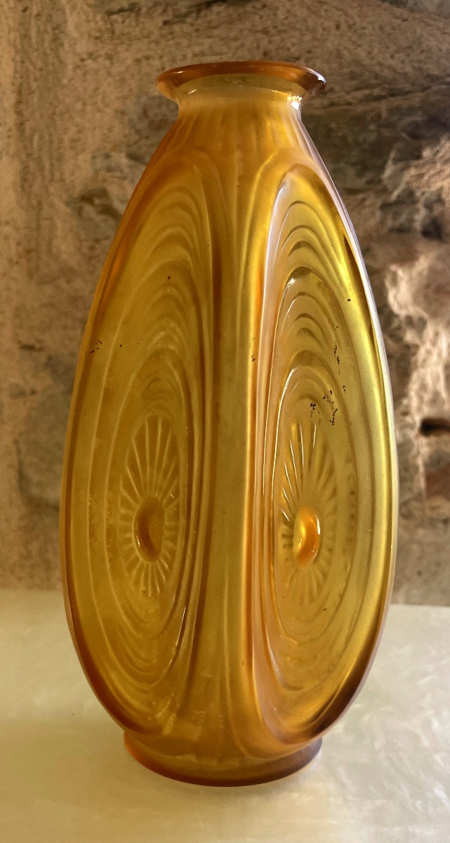 Vase Sabino France Art Déco – Modèle Alvéole – Verre Moulé Couleur Miel
