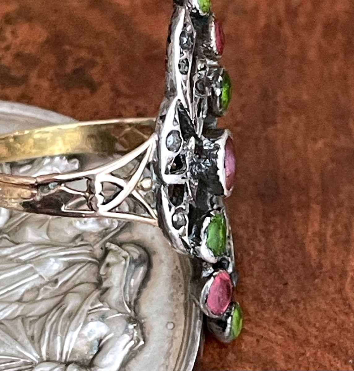 Antique Gold And Silver Suffragette Ring – Amethyst, Peridot, And Diamonds – England, Circa 190-photo-4