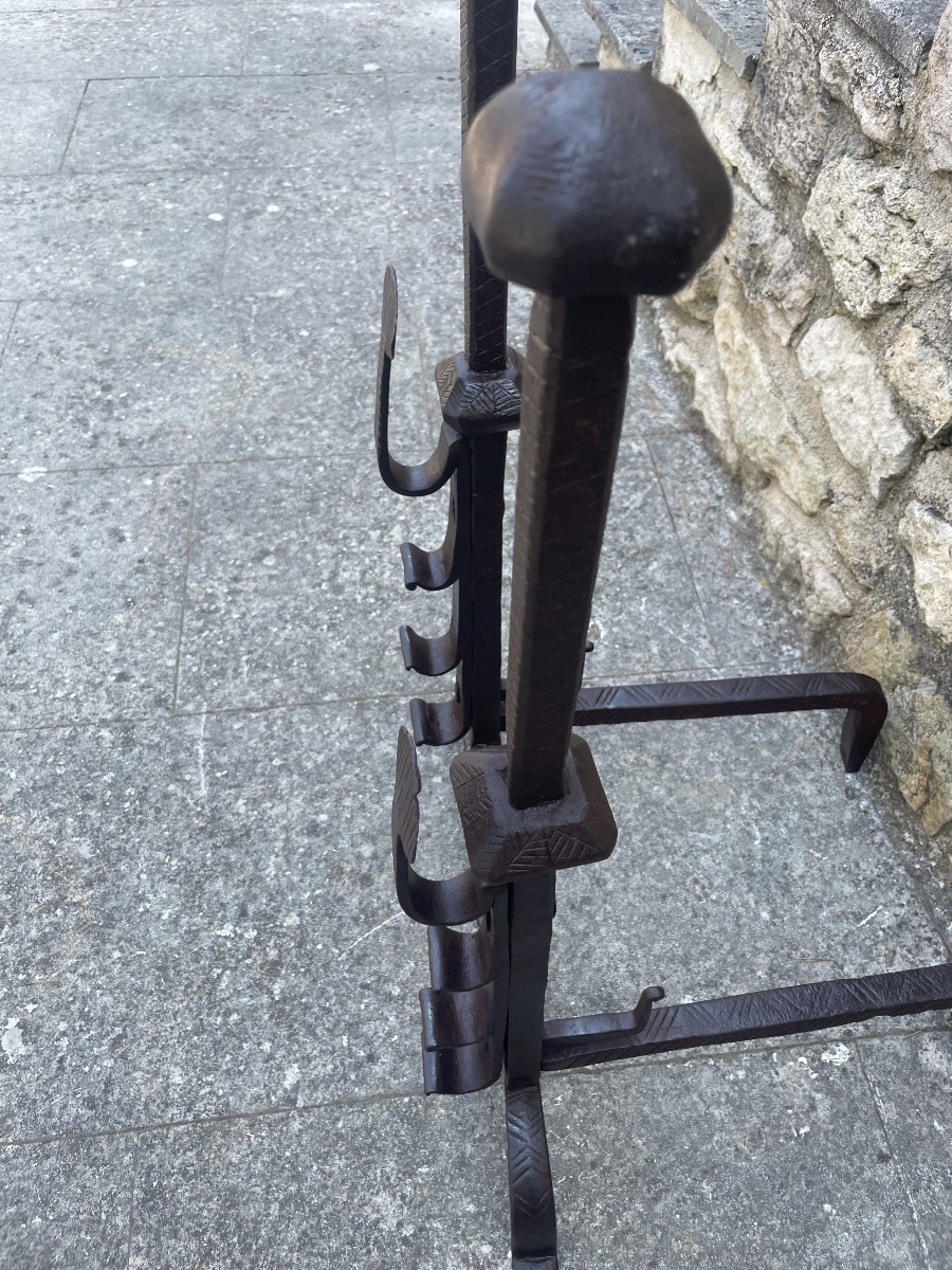 Paire de grands chenets en fer forgé – Fin XVIIIᵉ / Début XIXᵉ siècle-photo-4