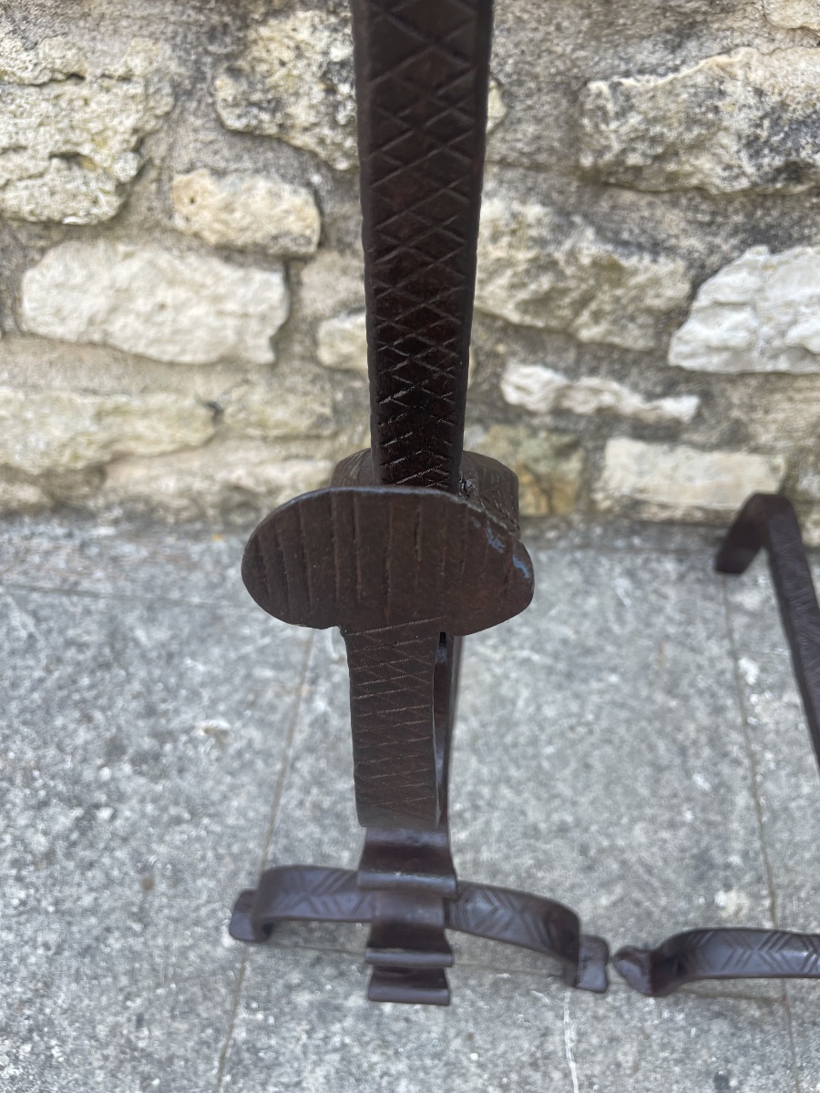 Paire de grands chenets en fer forgé – Fin XVIIIᵉ / Début XIXᵉ siècle-photo-1