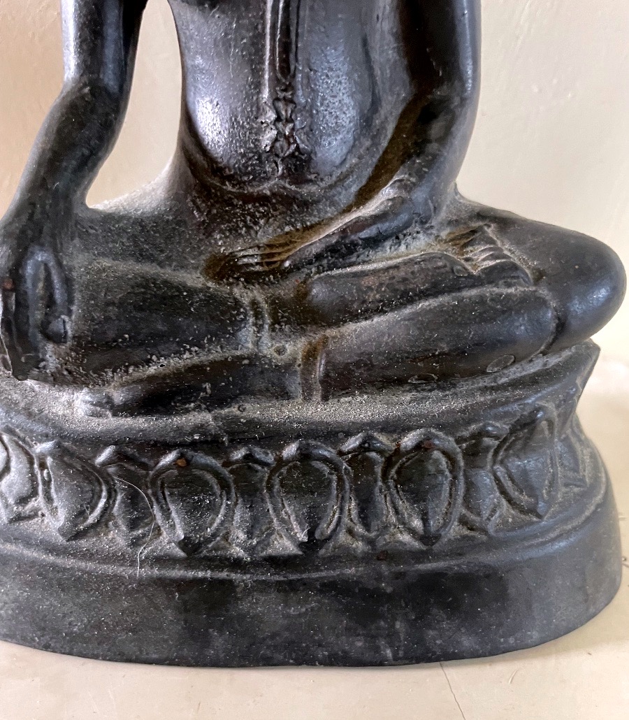 Bouddha assis en bronze – Thaïlande, période Rattanakosin, fin XIXᵉ – début XXᵉ siècle-photo-2