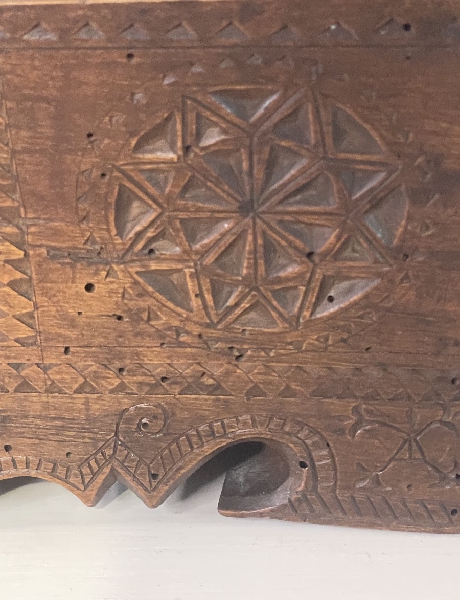 Monoxyle Lacemaker's Box – Velay Folk Art – 19th Century-photo-1
