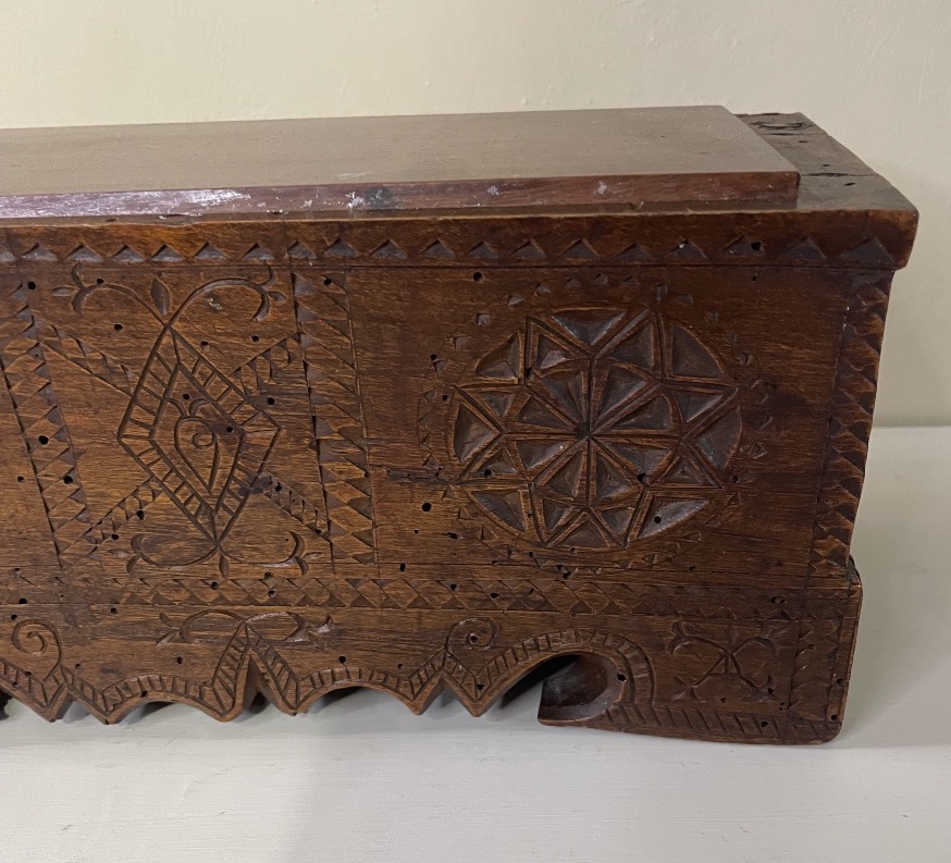 Monoxyle Lacemaker's Box – Velay Folk Art – 19th Century-photo-2