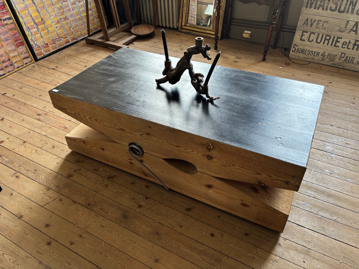 Coffee Table Shaped Like A Clothespin 