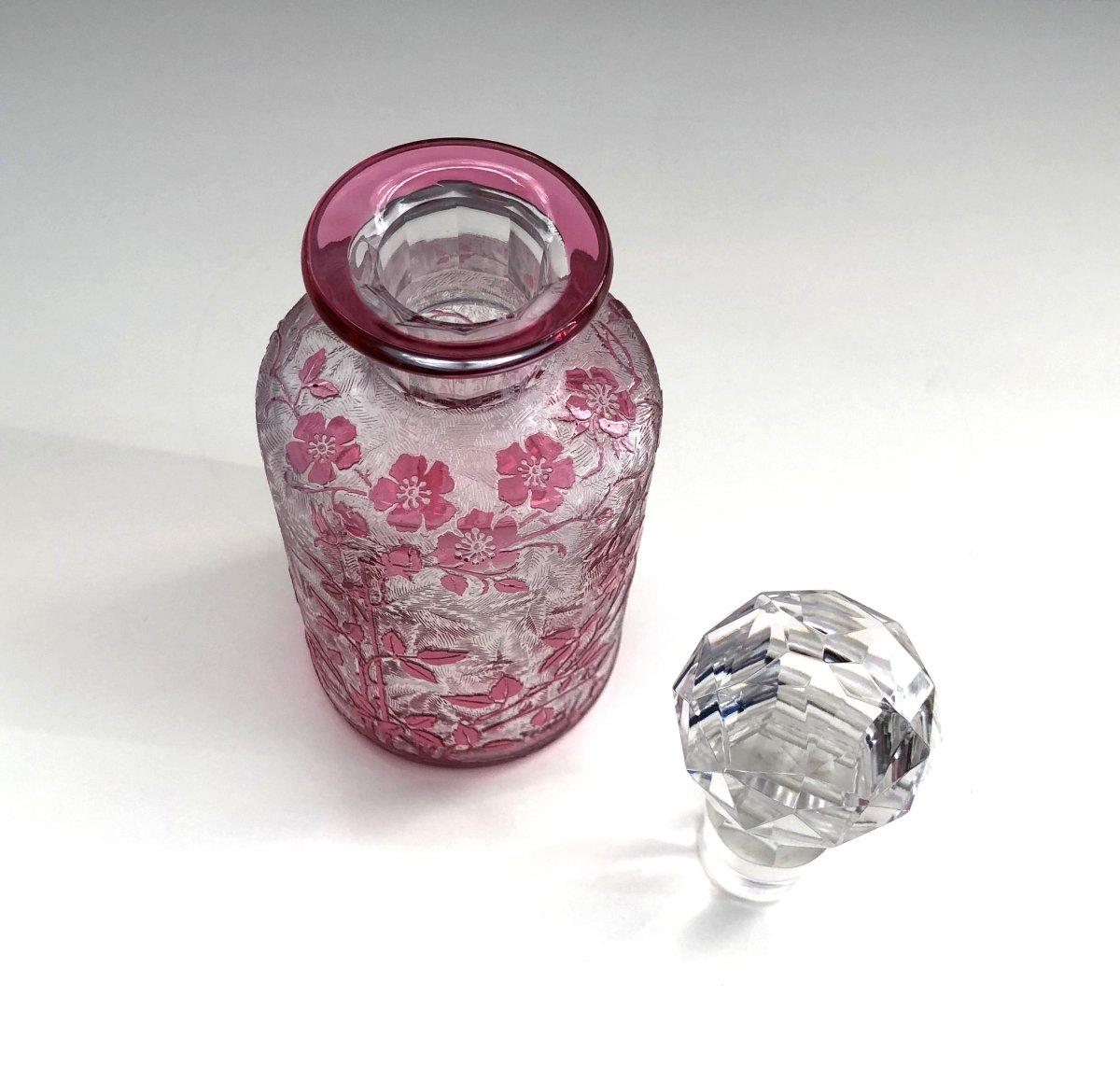 Old Crystal Perfume Bottle By Baccarat Model Eglantier-photo-2