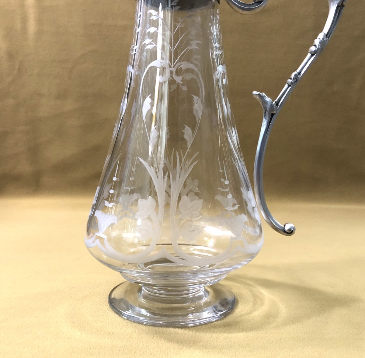 Aiguière Gallia / Christofle en cristal gravé et monture en métal argenté-photo-4