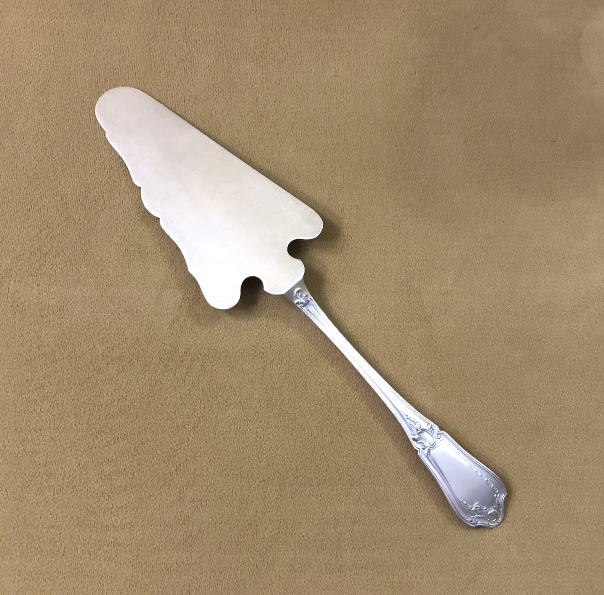 Ravinet d'Enfert - Minerve Solid Silver Pie Server - Rocaille Model-photo-2