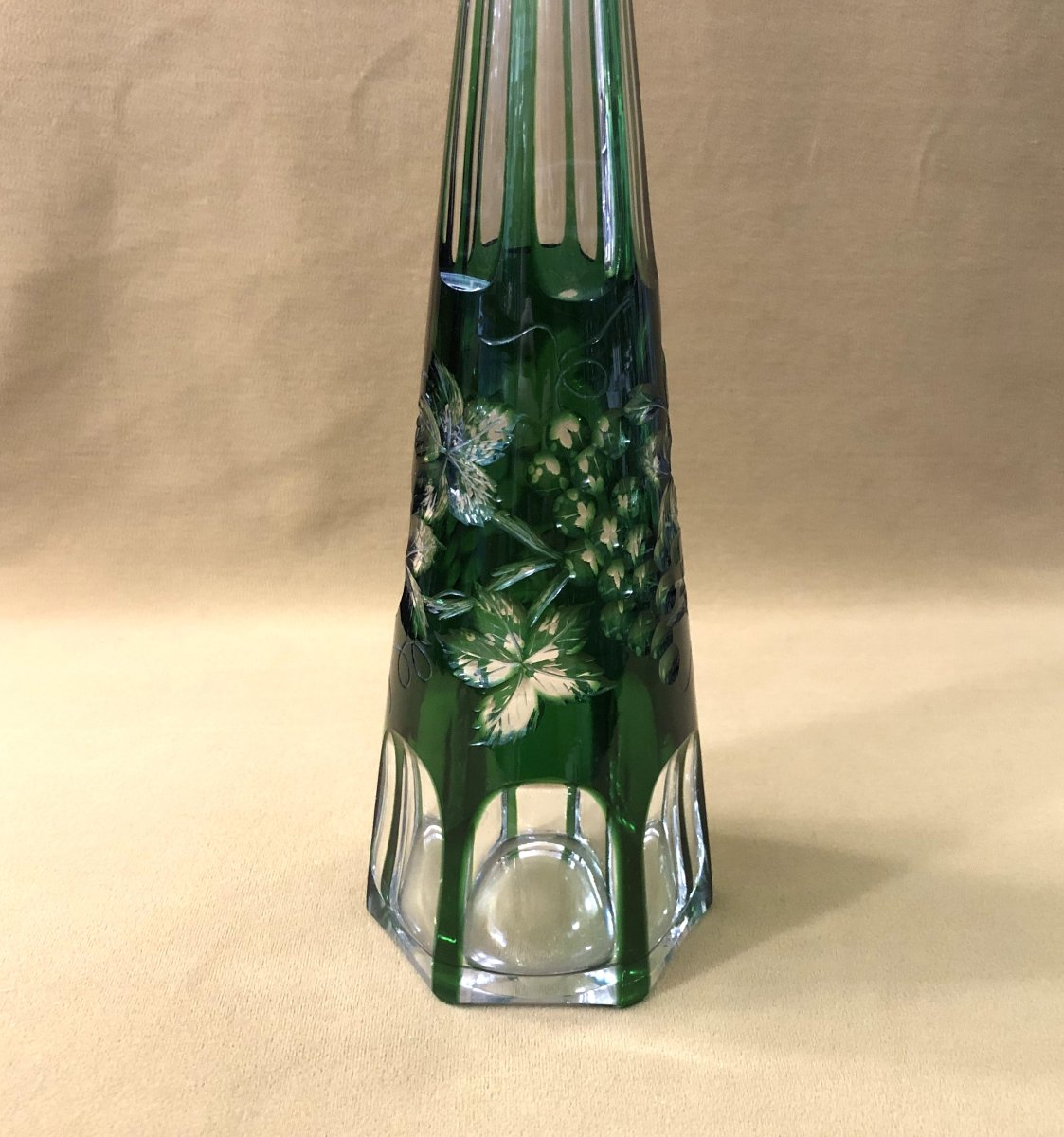 Baccarat - Antique Cut Crystal Decanter With Green Lining And Vine Branch Decoration-photo-4