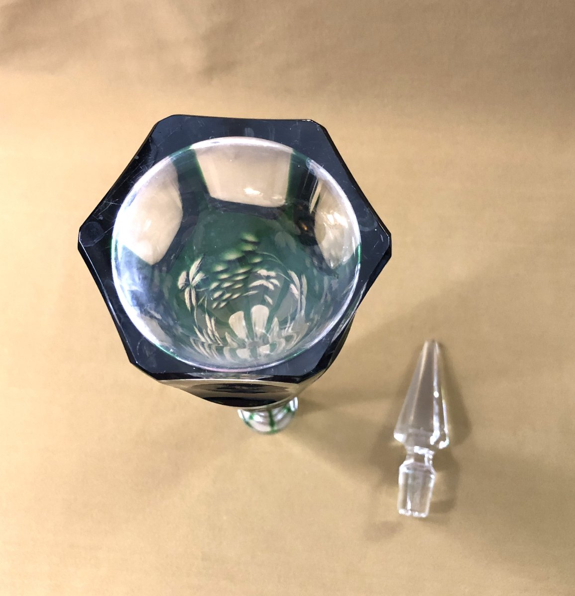 Baccarat - Antique Cut Crystal Decanter With Green Lining And Vine Branch Decoration-photo-7
