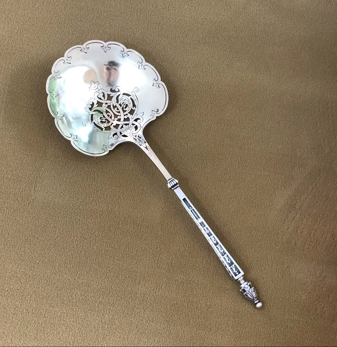 Charles Merite - Solid Silver And Vermeil Strawberry Shovel Minerva Neo Gothic Decor