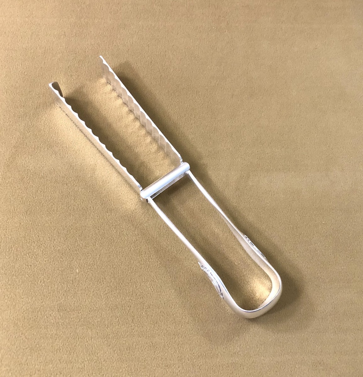 Hénin & Fils - Minerve Solid Silver Asparagus Tongs-photo-3