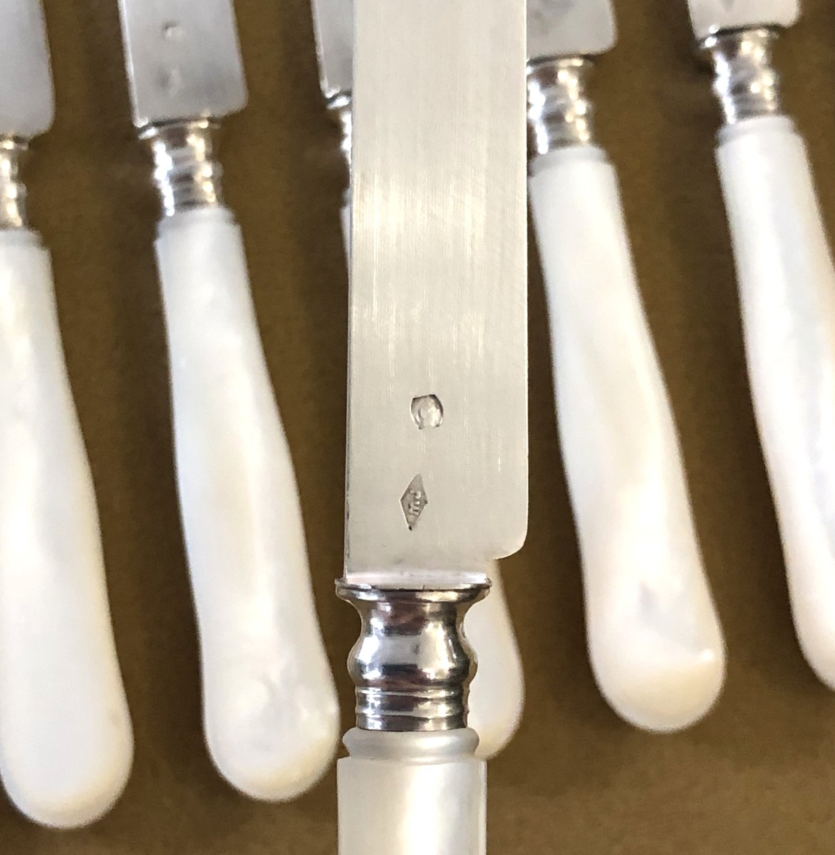 12 Fruit Knives, Solid Silver Blades Minerve Mother-of-pearl Handles-photo-6