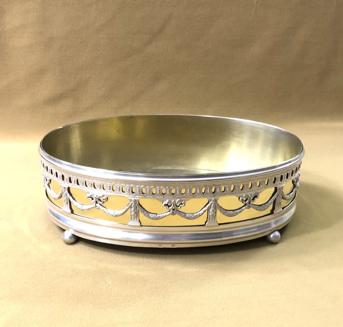 FOUQUET LAPAR-  jardinière de table en argent massif MINERVE décor LOUIS XVI