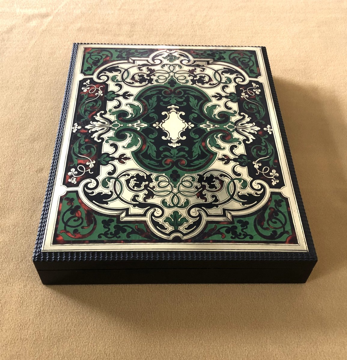 service à thé en vermeil MINERVE - coffret en marqueterie BOULLE-photo-8
