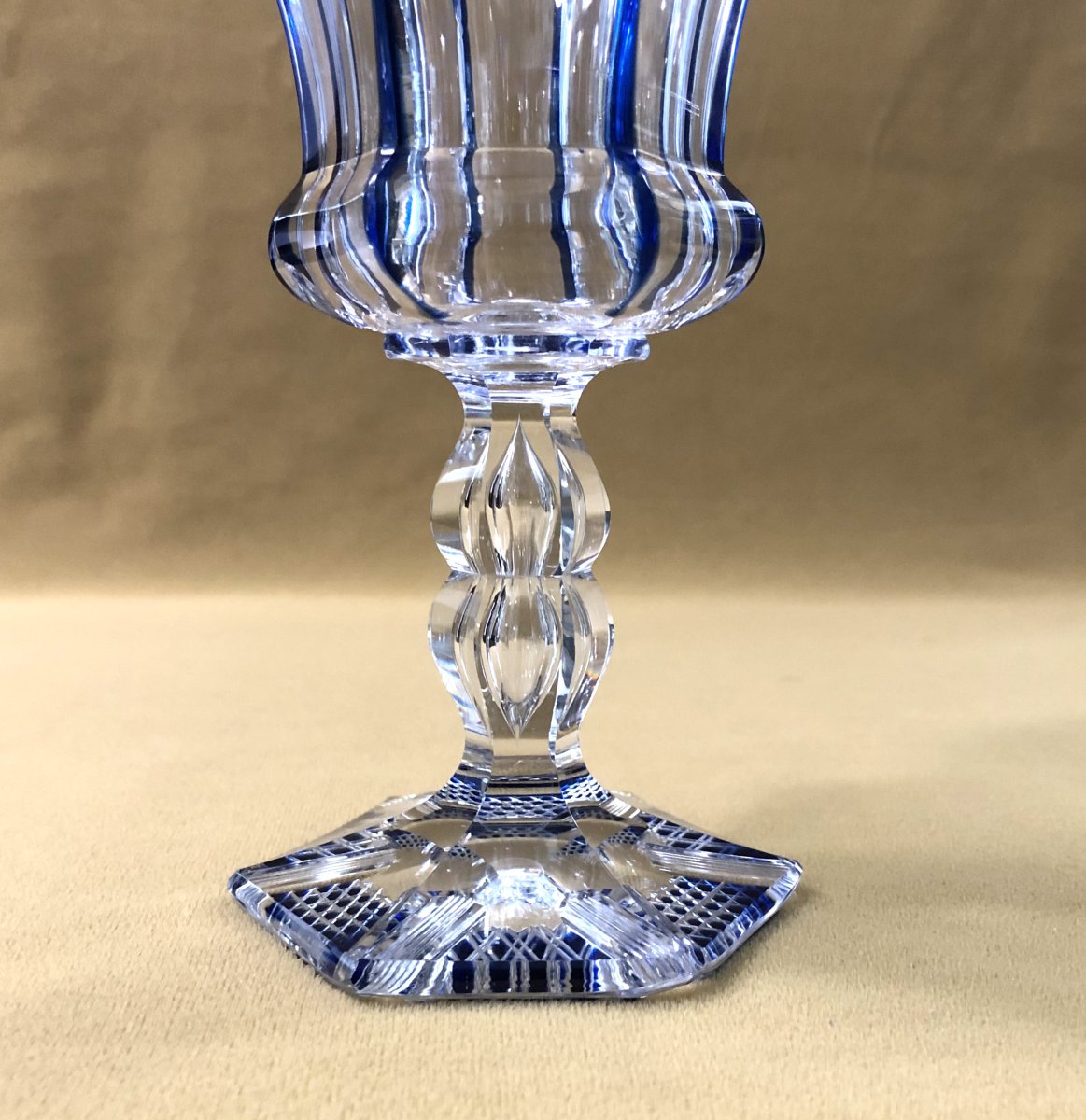 Baccarat Or Saint Louis - Blue-lined Cut Overlay Crystal Drinking Glass-photo-2
