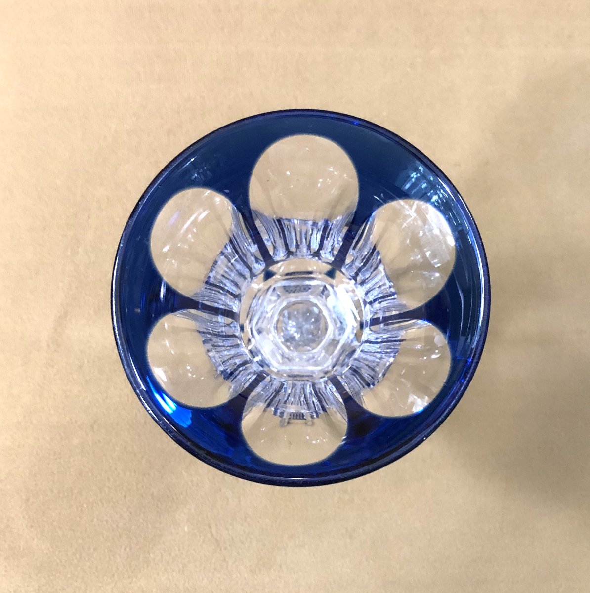 Baccarat Or Saint Louis - Blue-lined Cut Overlay Crystal Drinking Glass-photo-2