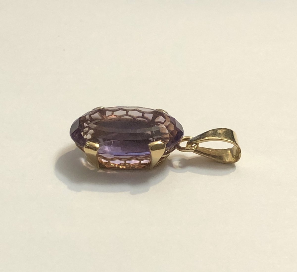 Jewelry - 18-carat Gold Pendant Set With A Beautiful Cut Amethyst-photo-1