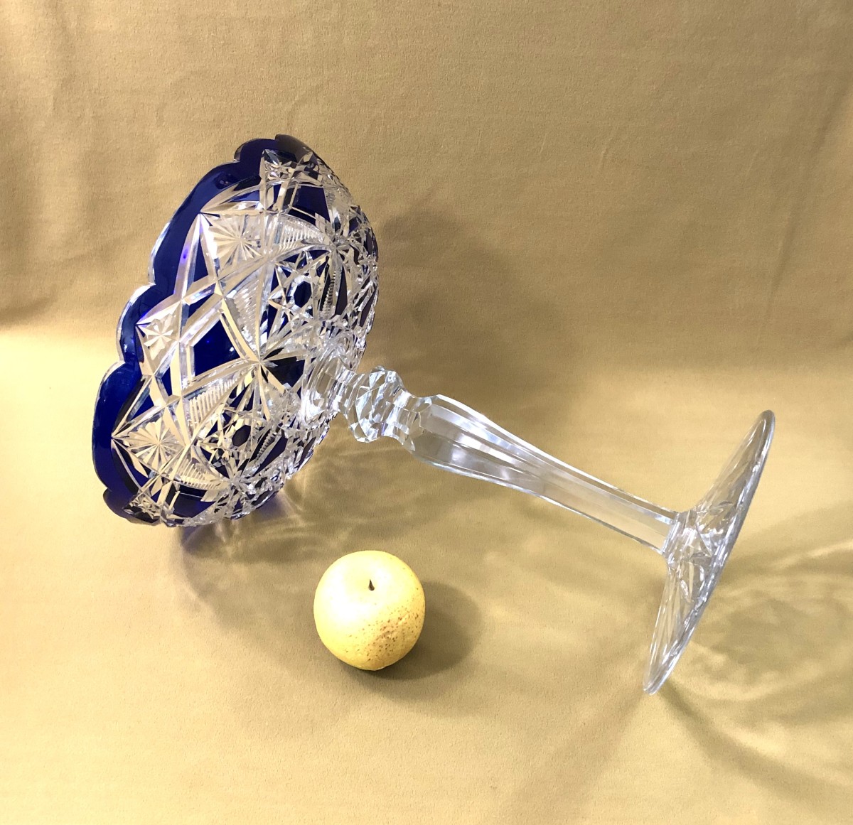 BACCARAT - grande coupe sur pied en cristal overlay doublé bleu 34 cm-photo-4