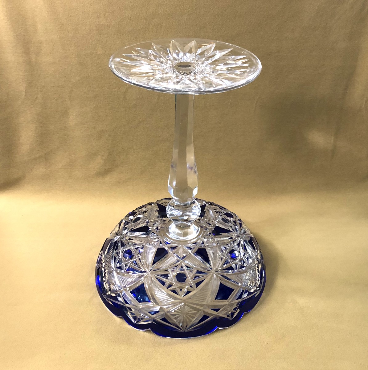 BACCARAT - grande coupe sur pied en cristal overlay doublé bleu 34 cm-photo-3