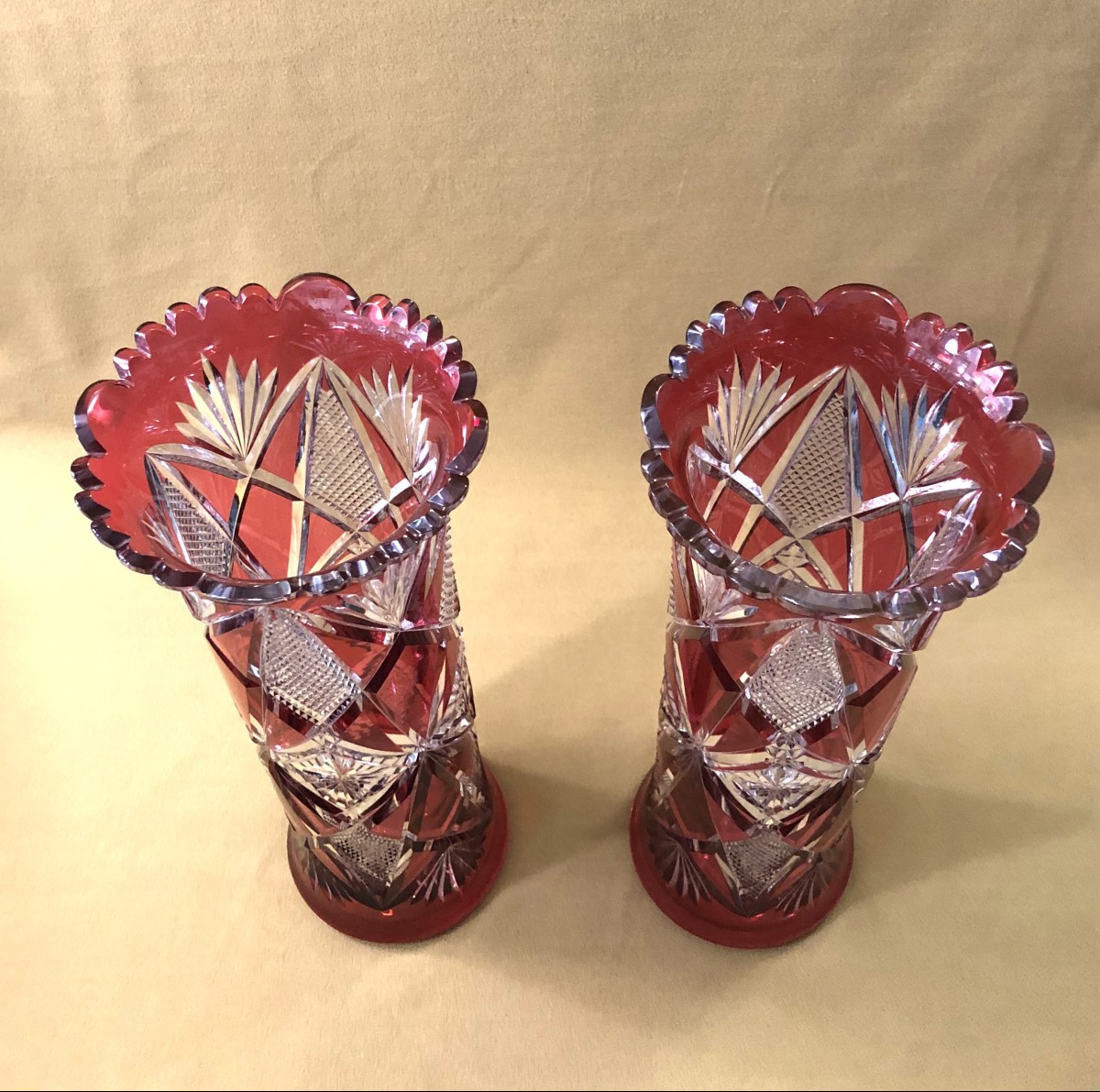 BACCARAT - paire de vases rouleau en cristal overlay doublé rouge 34,5 cm-photo-3