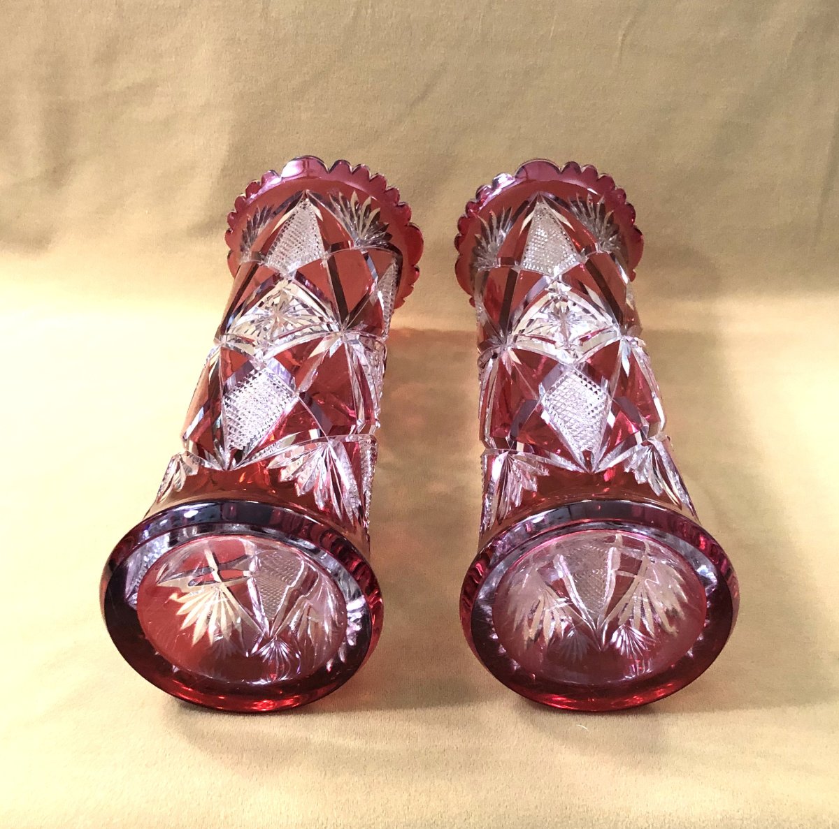 BACCARAT - paire de vases rouleau en cristal overlay doublé rouge 34,5 cm-photo-1
