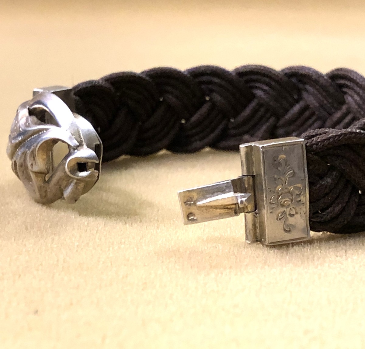 "sentimental" Bracelet / Mourning Jewelry In Braided Hair And Sterling Silver - Late 19th Century-photo-2