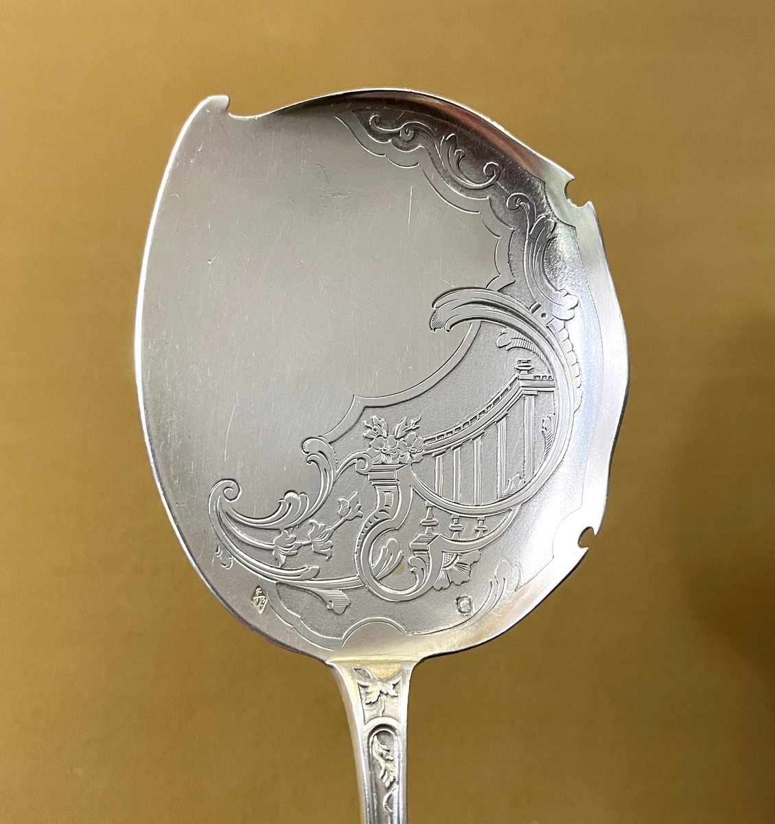 VICTOR BOIVIN - pelle en argent massif MINERVE à décor de temple à l'antique-photo-4