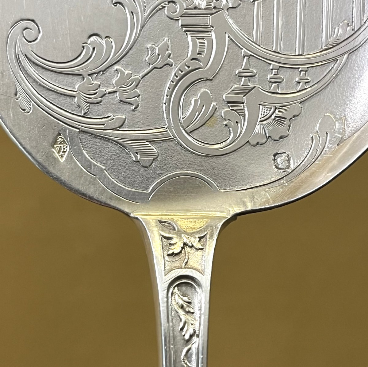 VICTOR BOIVIN - pelle en argent massif MINERVE à décor de temple à l'antique-photo-1