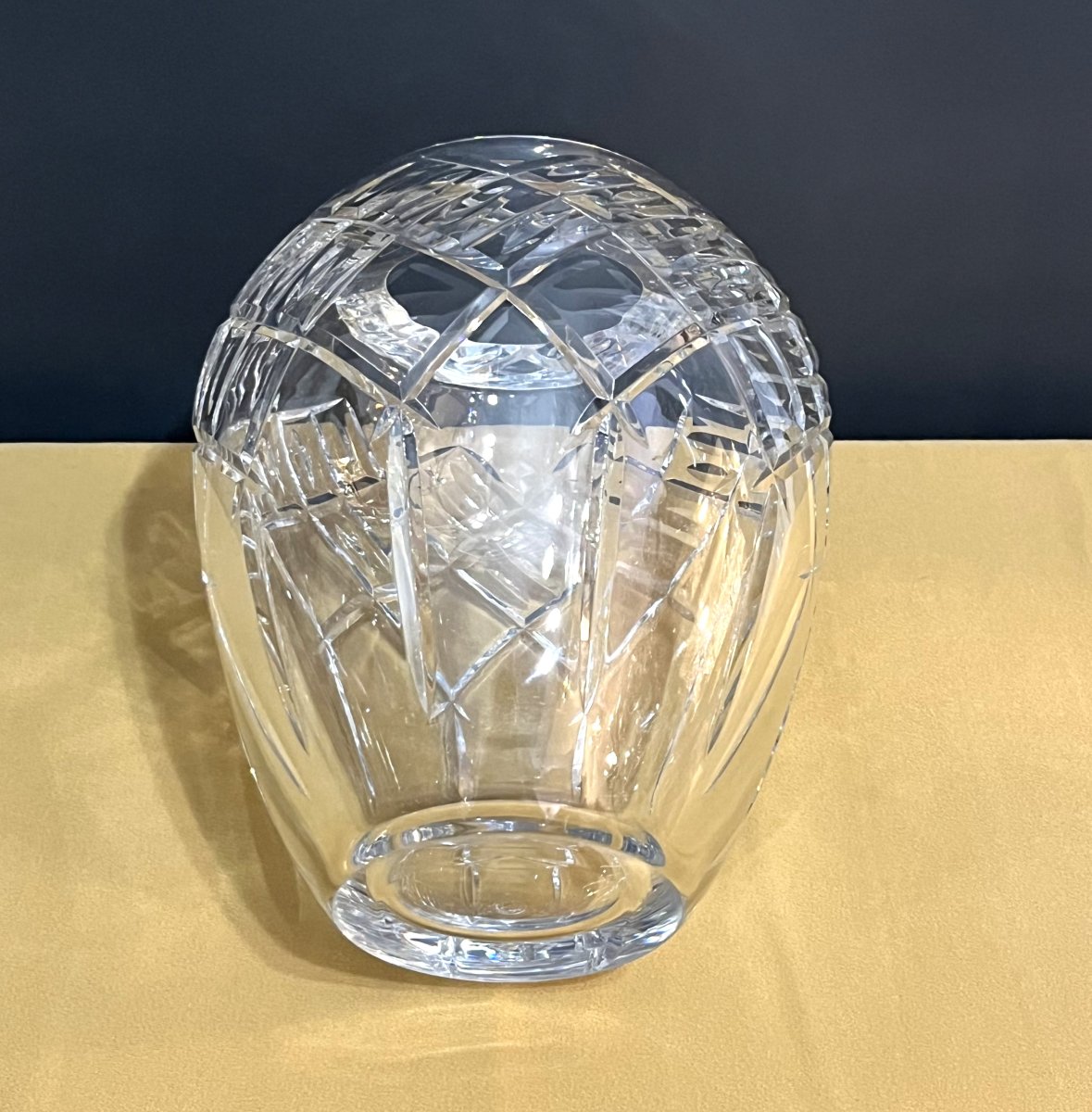 Imposant vase ART DECO en cristal taillé estampillé BACCARAT-photo-3