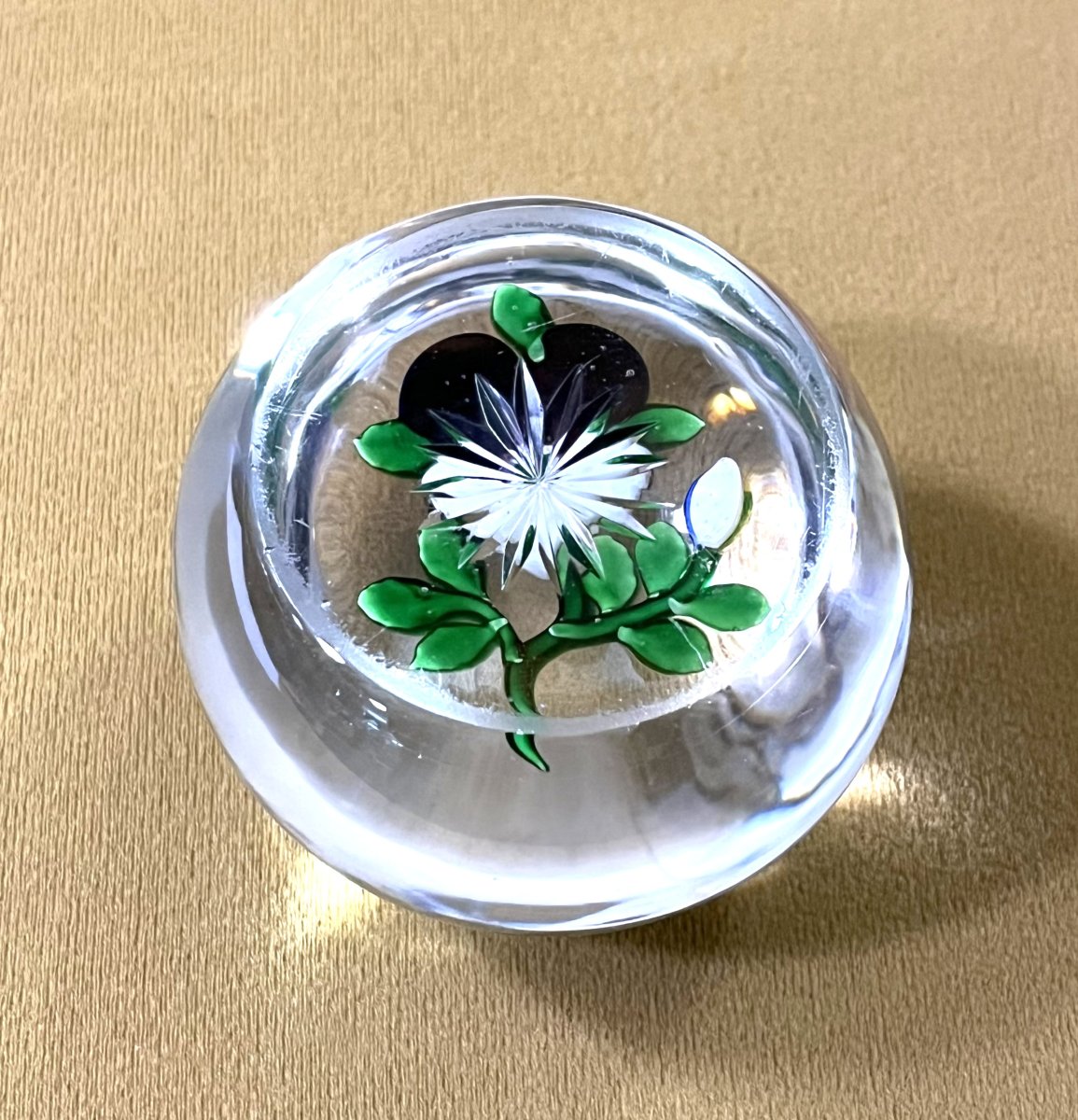 Baccarat - Antique Crystal Paperweight/sulfide Decorated With A Pansy-photo-3