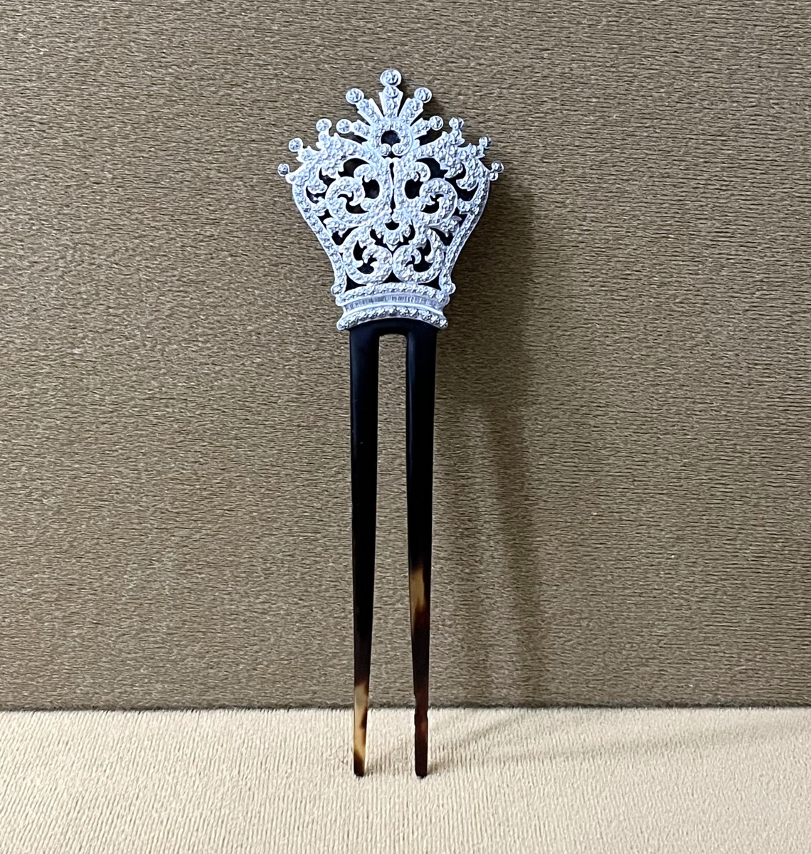 ancien peigne à chignon / cheveux en écaille et argent massif, époque Napoléon III