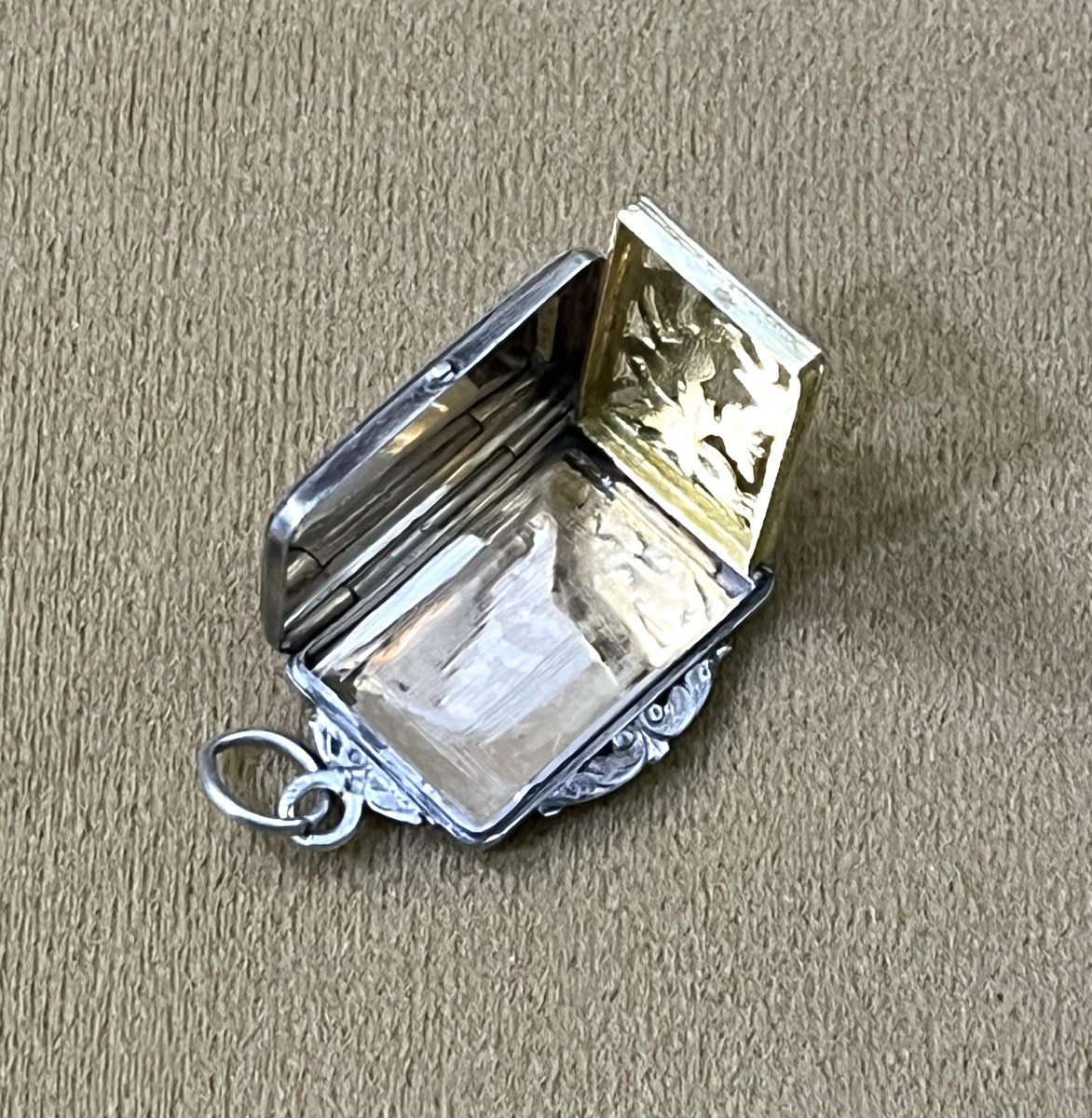 Antique Vinaigrette Pendant In Solid Silver, Nielloed And Vermeil, From The 19th Century-photo-1