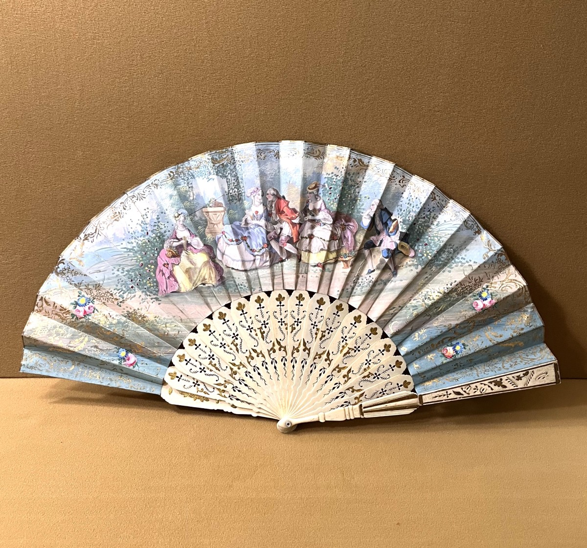 Antique Wallpaper Fan, Openwork And Gilded Bone Frame, 18th Century