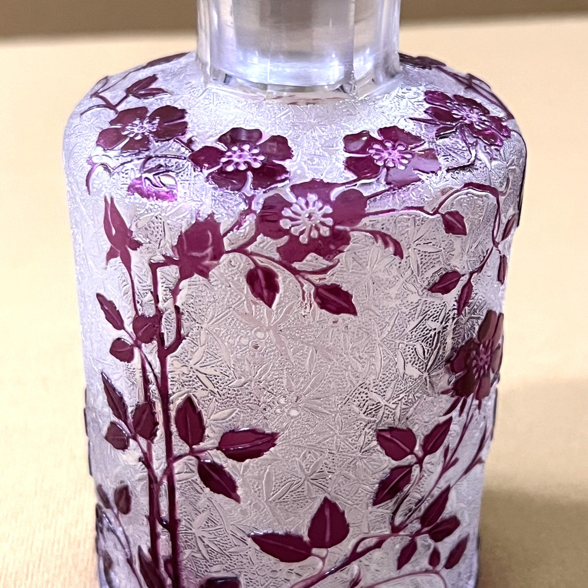 BACCARAT - ancien flacon à parfum en cristal gravé à l'acide, modèle EGLANTIER-photo-3