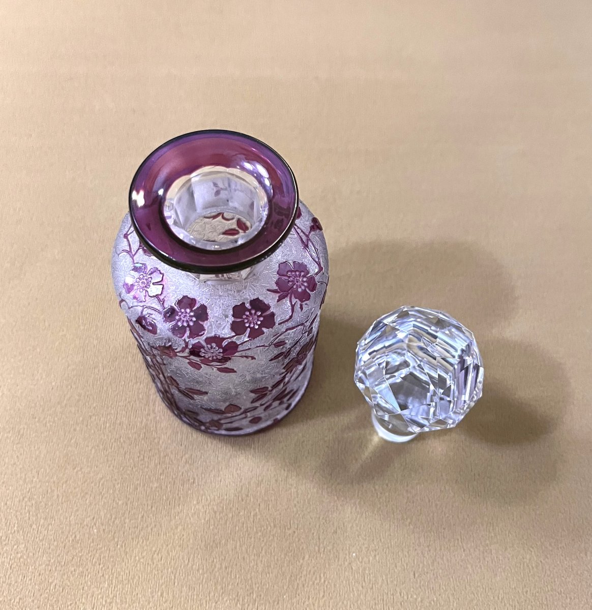 BACCARAT - ancien flacon à parfum en cristal gravé à l'acide, modèle EGLANTIER-photo-3