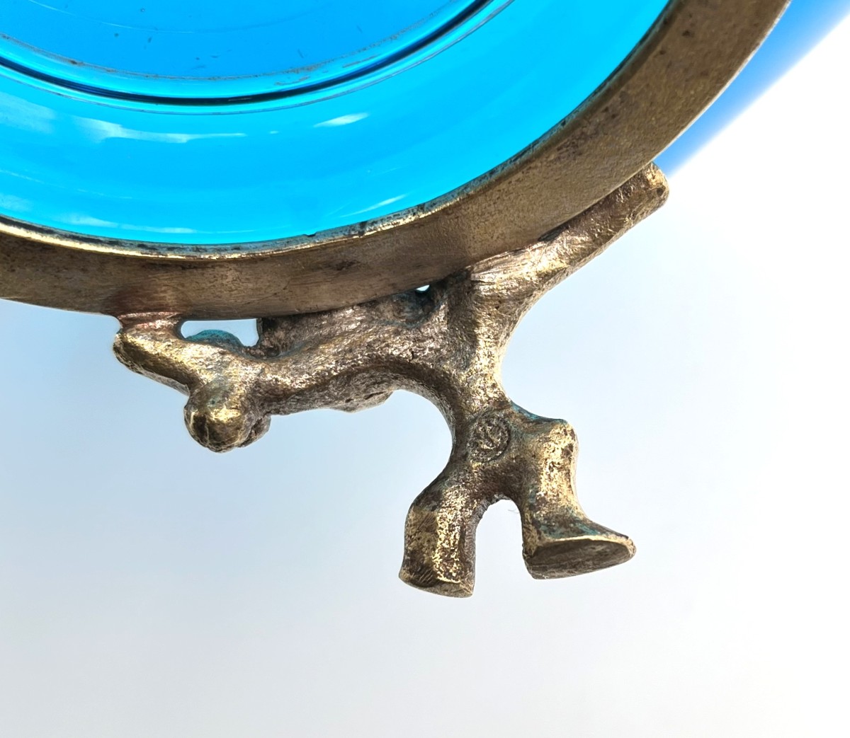 BACCARAT - coupe en cristal bleu émaillé sur base en bronze, fin XIXème-photo-7