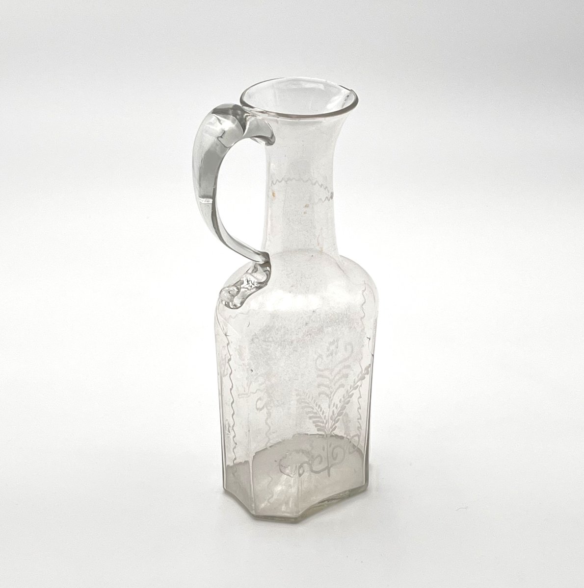 ancienne verseuse / pichet en verre soufflé de Flühli (Suisse), fin XVIII - début XIXème-photo-1