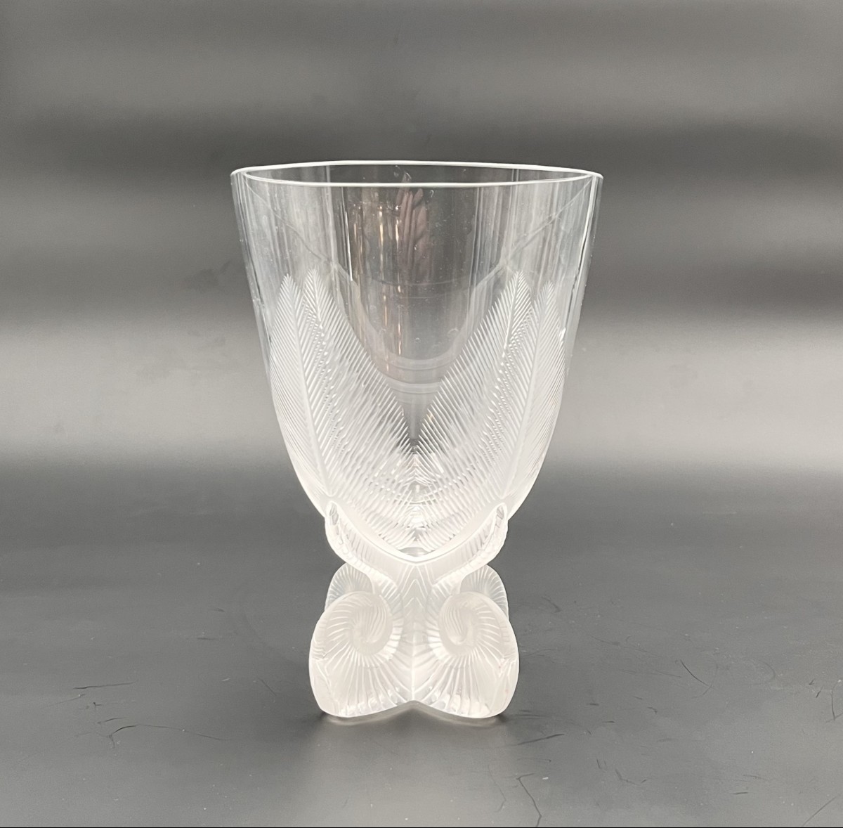 LALIQUE FRANCE - vase en cristal, modèle OSMONDE