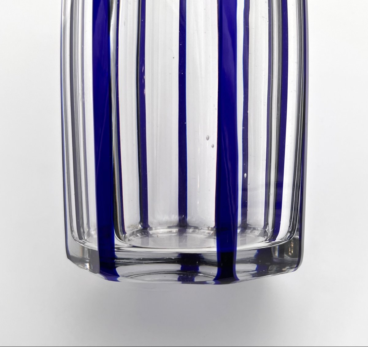 Baccarat - Antique Cut Crystal Decanter With Blue Overlay, Malmaison Model, 45.5 Cm-photo-5