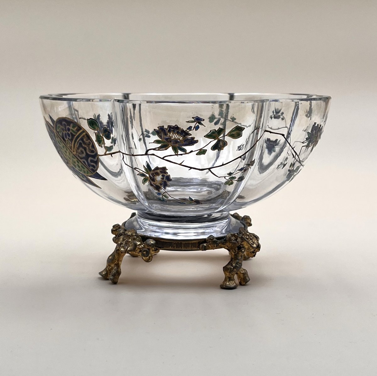 BACCARAT - coupe en cristal à décor Japonisant émaillé, monture en bronze, fin XIXème-photo-1