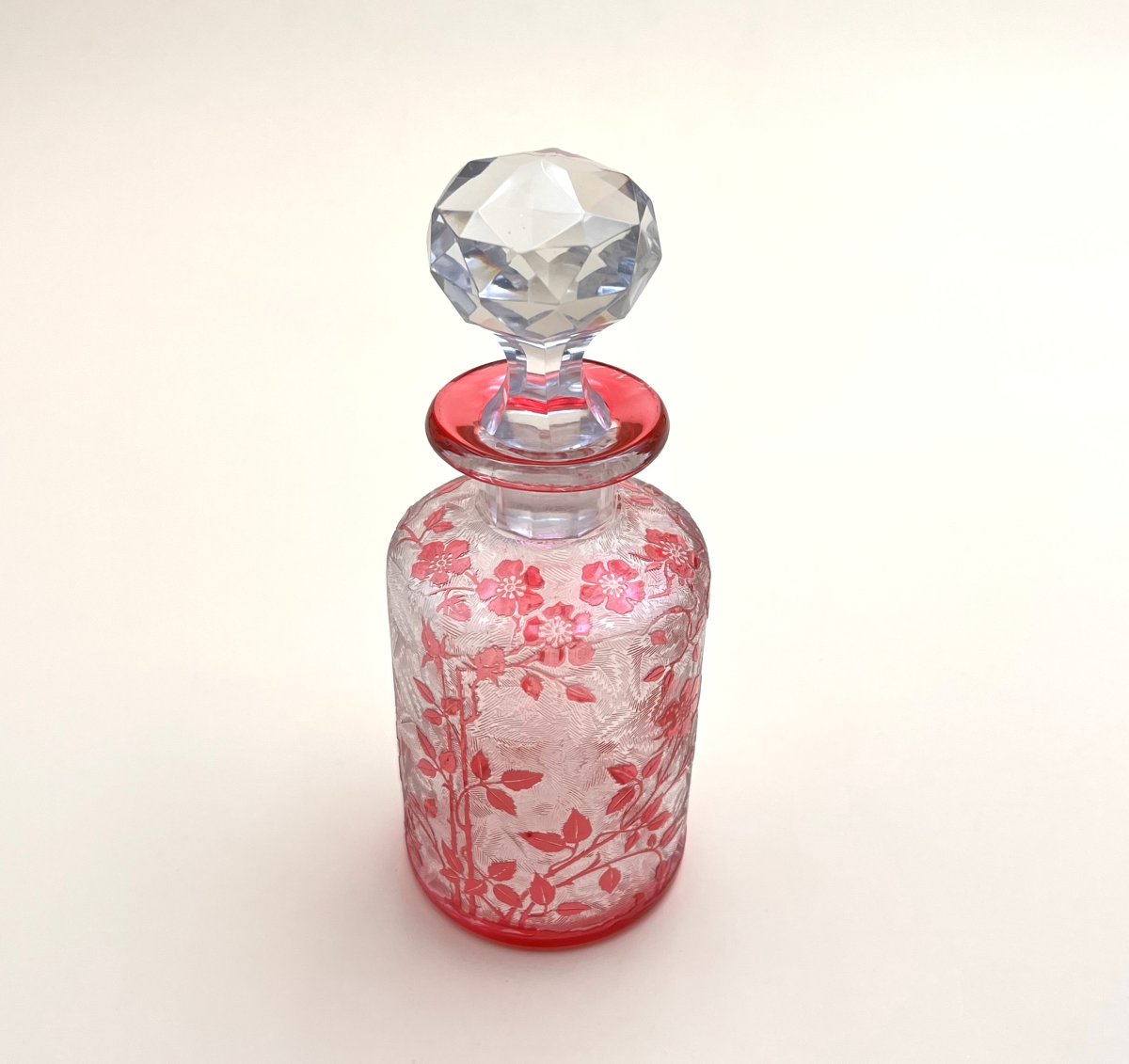 BACCARAT - ancien flacon à parfum en cristal gravé à l'acide, modèle EGLANTIER 16 cm-photo-3