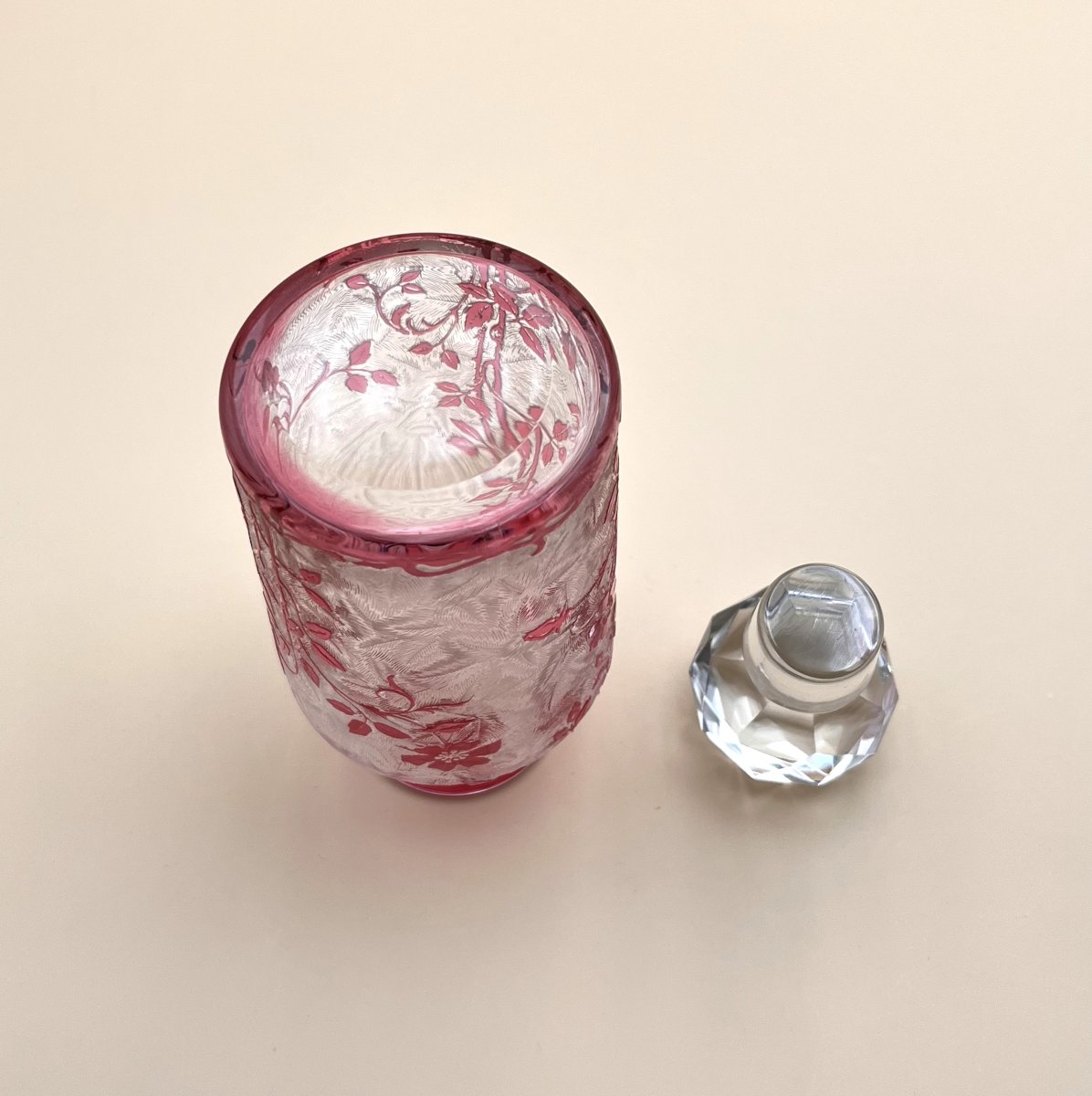 BACCARAT - ancien flacon à parfum en cristal gravé à l'acide, modèle EGLANTIER 17,5 cm-photo-5