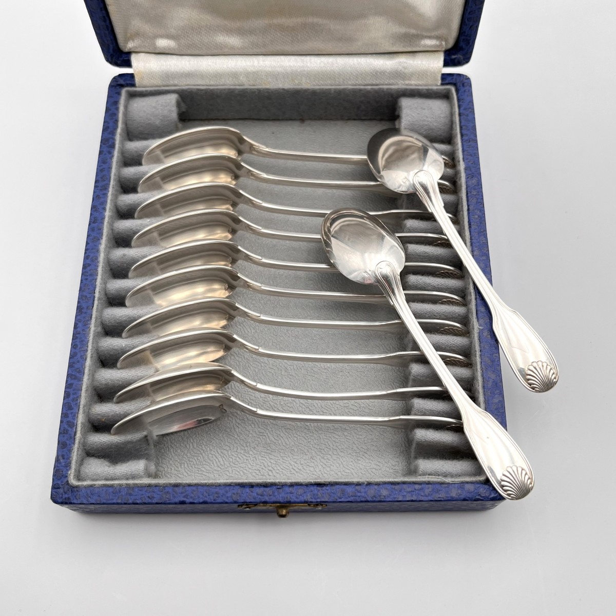 12 cuillères à moka / café expresso / verrines en argent massif MINERVE, modèle COQUILLE-photo-3