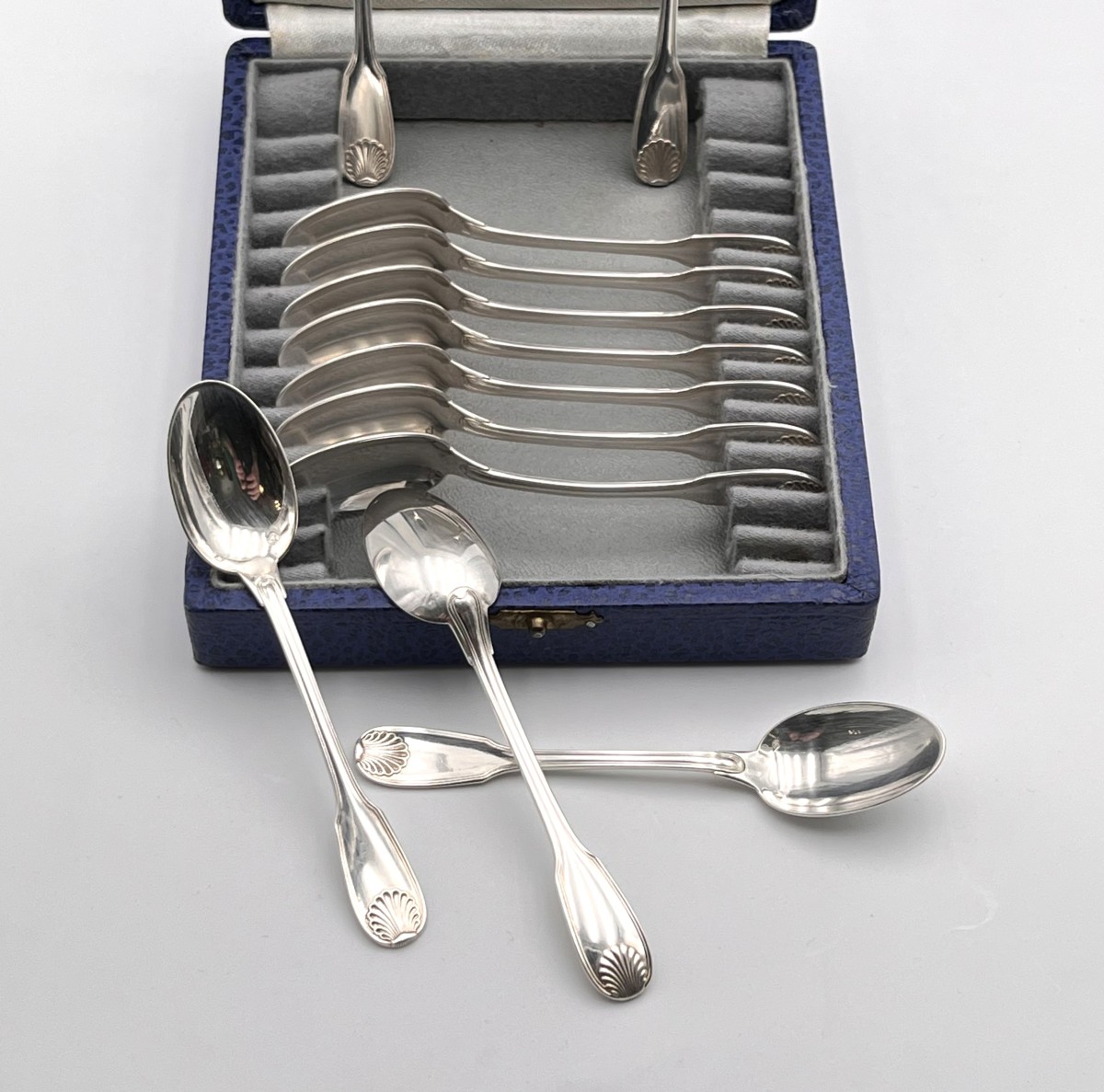 12 cuillères à moka / café expresso / verrines en argent massif MINERVE, modèle COQUILLE-photo-4