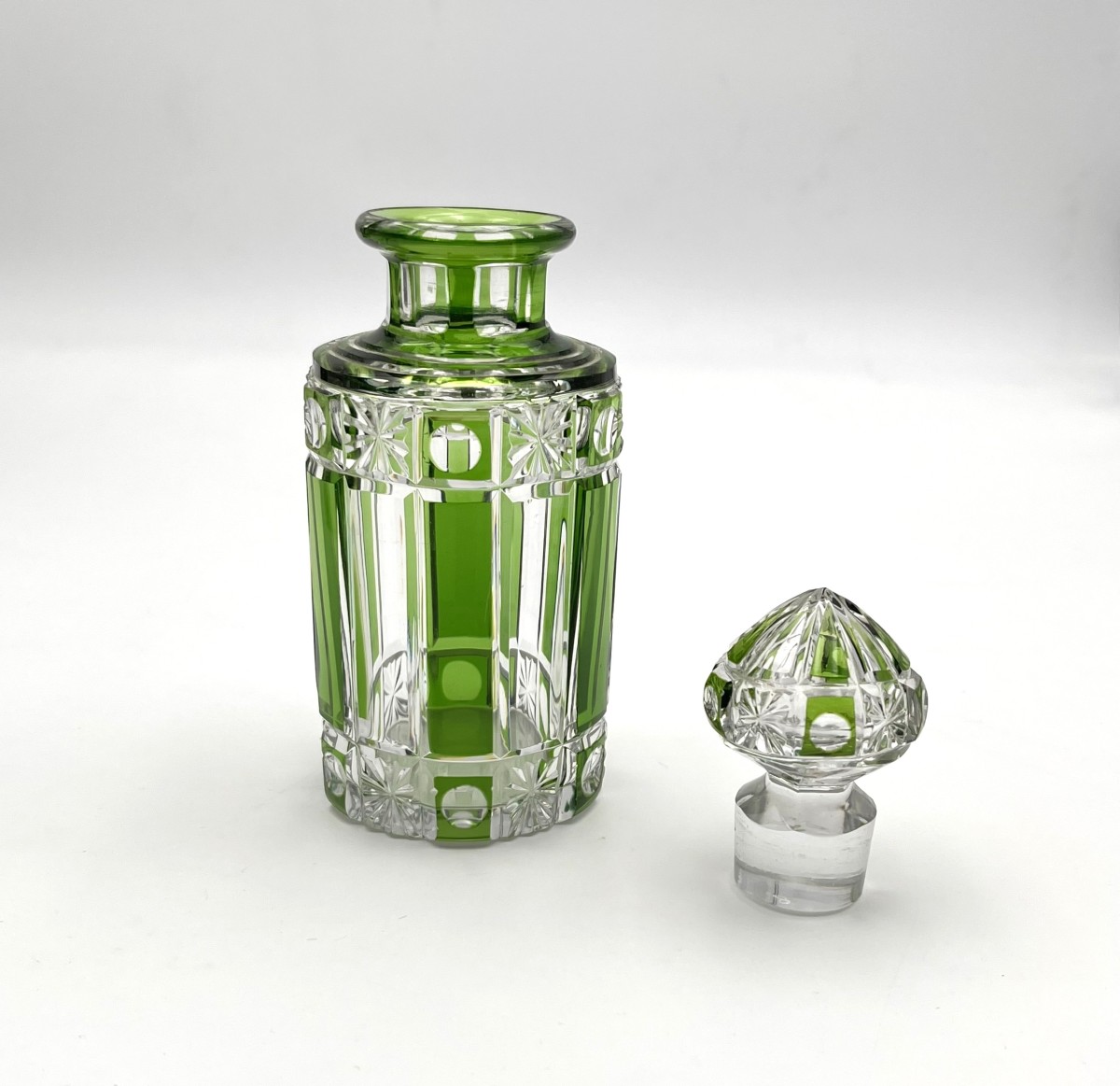 CRISTALLERIES DE NANCY - ancien flacon à parfum ART DECO en cristal doublé VERT 17 cm-photo-4