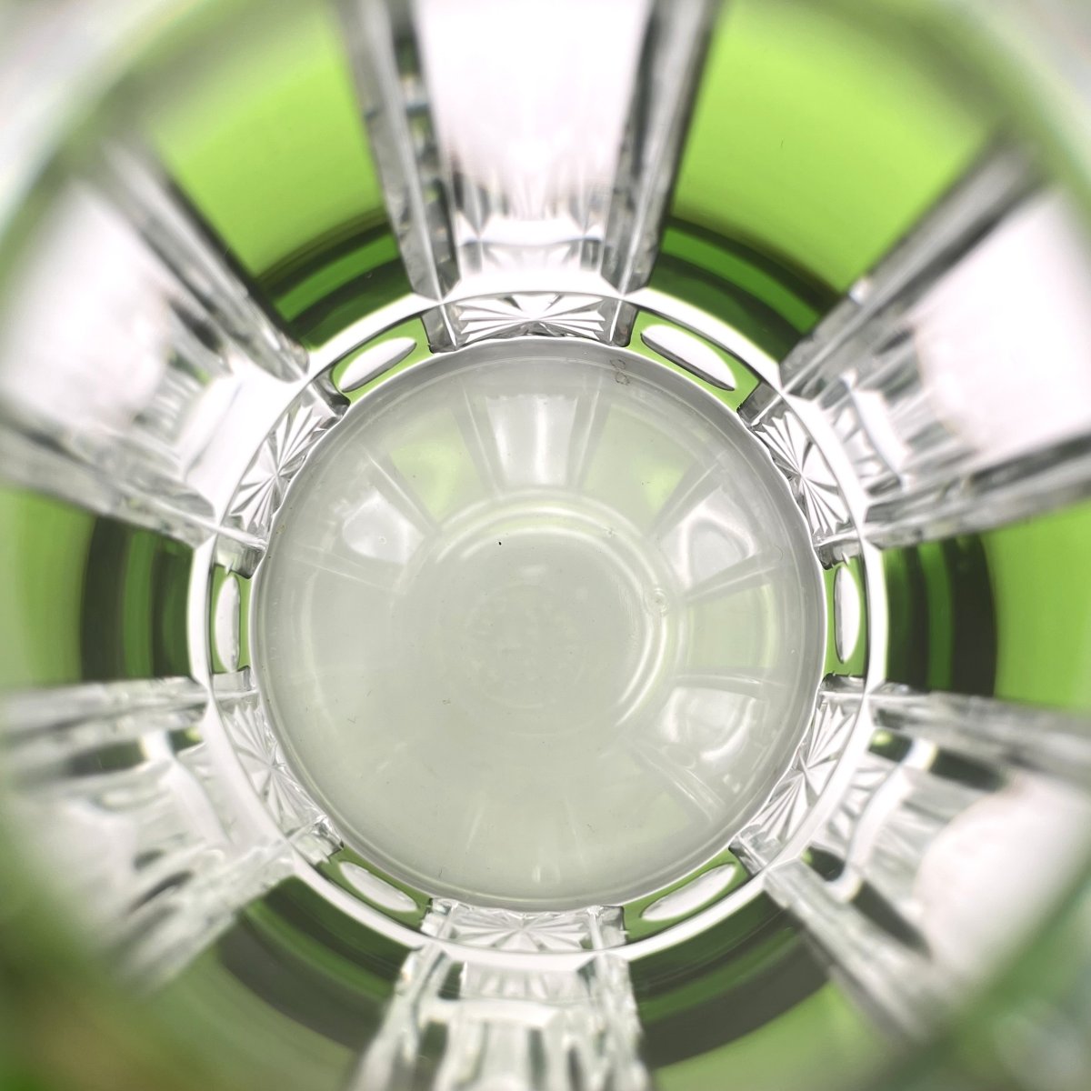 CRISTALLERIES DE NANCY - ancien flacon à parfum ART DECO en cristal doublé VERT 17 cm-photo-2