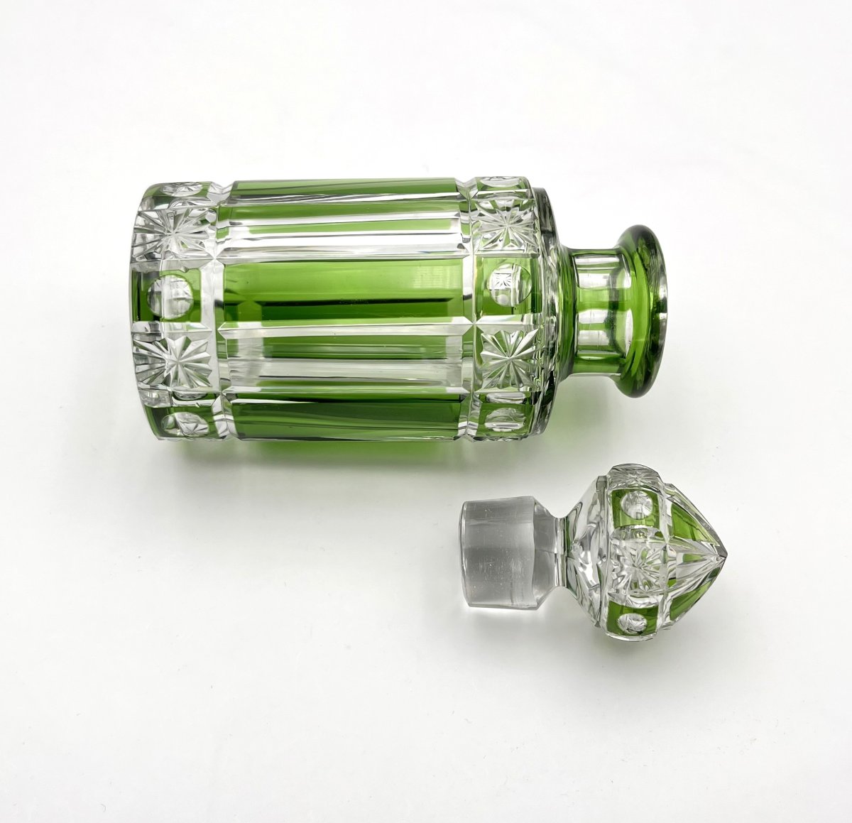 CRISTALLERIES DE NANCY - ancien flacon à parfum ART DECO en cristal doublé VERT 17 cm-photo-3