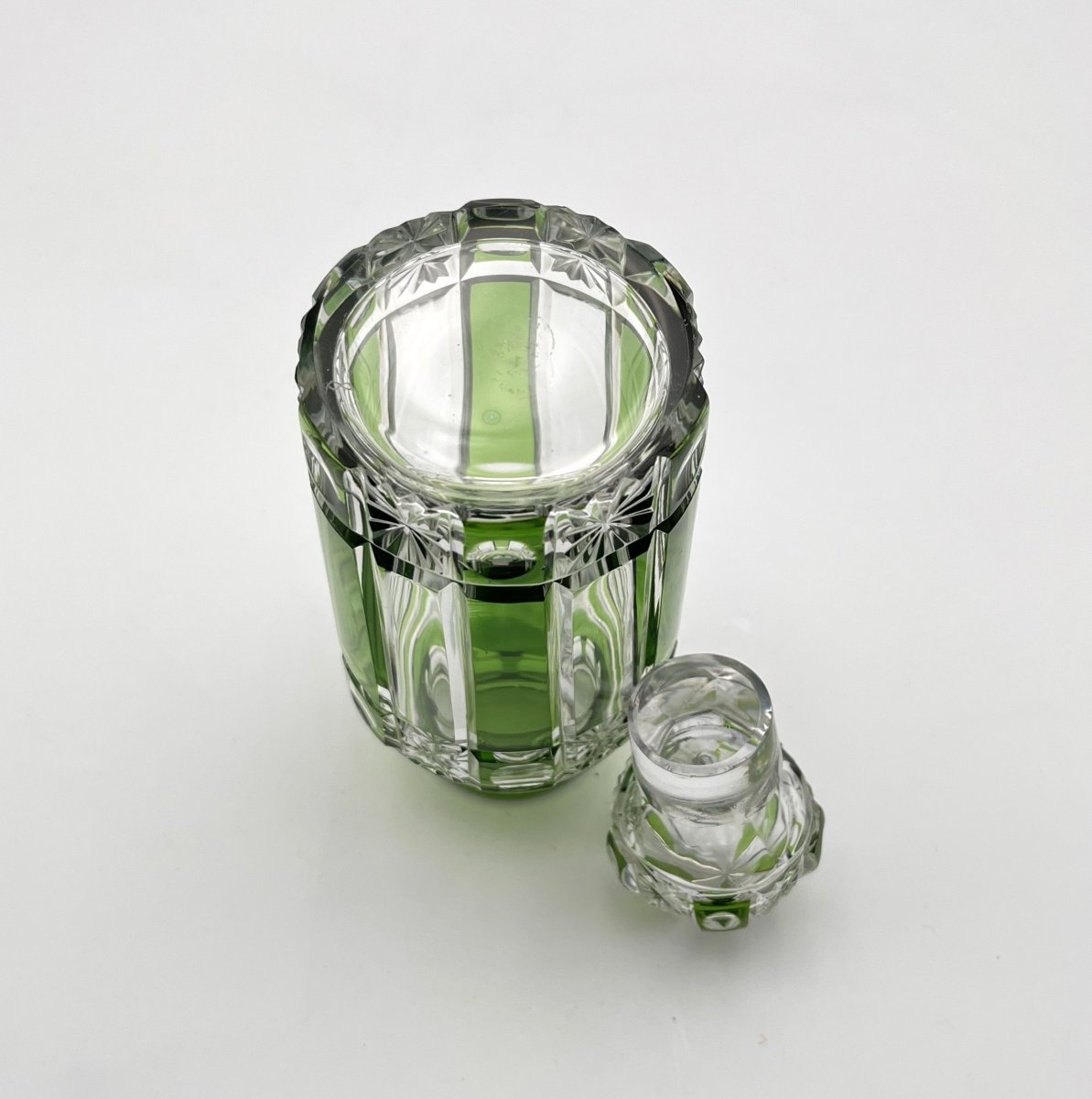 CRISTALLERIES DE NANCY - ancien flacon à parfum ART DECO en cristal doublé VERT 17 cm-photo-5
